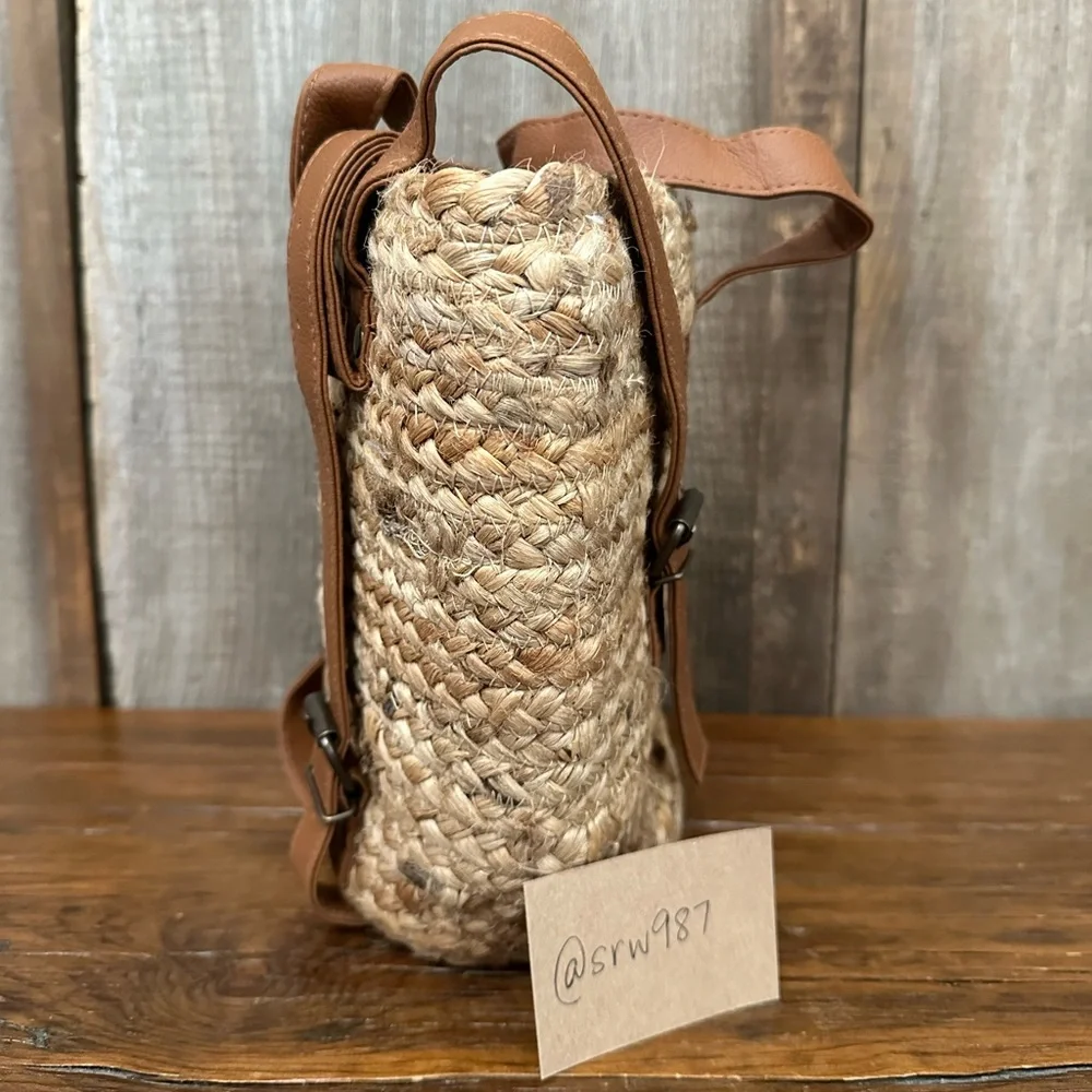 XIX Palms The Shore Break Picnic Cooler Bag Beachly Exclusive in Jute